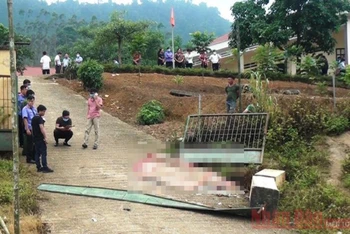 Hiện trường vụ tai nạn thương tâm ở Trường tiểu học Khánh Yên Thượng, xã Khánh Yên Thượng, huyện Văn Bàn (Lào Cai).