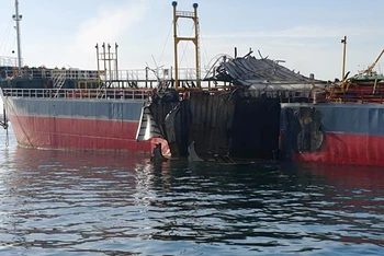 Sự cố cháy, nổ khiến tàu chở dầu Trung Thảo 36-BLC bị hư hỏng nặng.