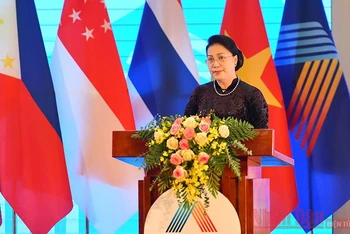 Chủ tịch Quốc hội Nguyễn Thị Kim Ngân, Chủ tịch AIPA 41. Ảnh: DUY LINH
