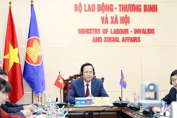 Bộ trưởng Đào Ngọc Dung dự Hội nghị trực tuyến Bộ trưởng Lao động và Việc làm G20 (Ảnh: Anh Nguyễn).