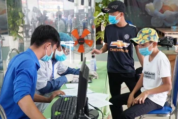 Công dân về từ Đà Nẵng phải khai báo y tế và tự chịu trách nhiệm về tính chính xác của thông tin đăng ký.