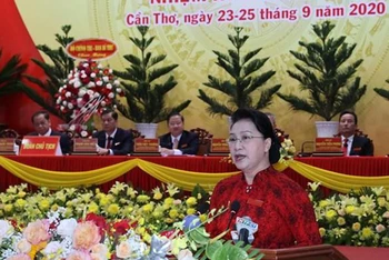 Chủ tịch Quốc hội Nguyễn Thị Kim Ngân phát biểu tại Đại hội. Ảnh: Trọng Đức/TTXVN