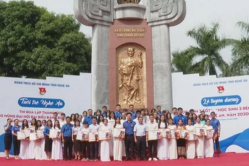 Nghệ An tuyên dương 40 học sinh tiêu biểu năm học 2019 - 2020