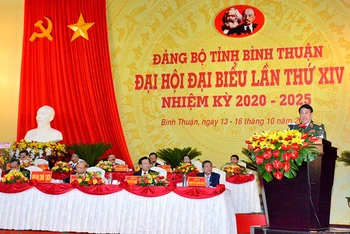 Đại tướng Lương Cường, Bí thư Trung ương Đảng, Chủ nhiệm Tổng cục Chính trị Quân đội nhân dân Việt Nam phát biểu chỉ đạo Đại hội.
