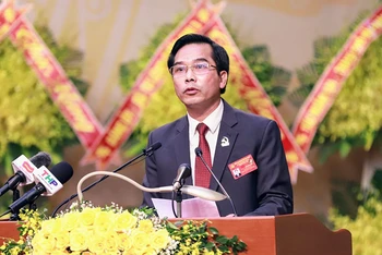 Đồng chí Cao Xuân Liên, Ủy viên Thường vụ Thành ủy Hải Phòng, Chủ tịch Ủy ban MTTQ Việt Nam thành phố Hải Phòng phát động ủng hộ đồng bào miền trung.