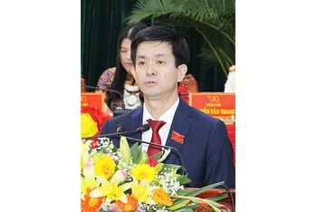 Bí thư Tỉnh ủy Quảng Trị Lê Quang Tùng phát biểu tại Đại hội Đảng bộ tỉnh Quảng Trị lần thứ 17.