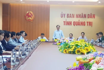 Phó Bí thư Tỉnh ủy, Chủ tịch UBND tỉnh Quảng Trị Võ Văn Hưng phát biểu kết luận cuộc họp.