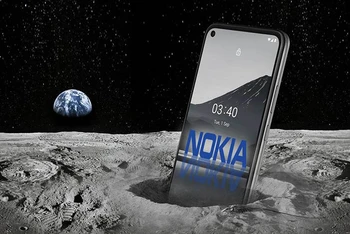 Nokia đã được NASA lựa chọn để xây dựng mạng di động đầu tiên trên mặt trăng. Trong tương lai con người sẽ quay trở lại đó và thiết lập các khu định cư trên mặt trăng.