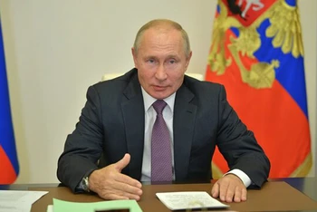 Tổng thống Nga V. Putin chỉ thị Chính phủ nhiệm vụ trọng tâm là tăng thu nhập của người dân (Nguồn: RIA Novosti)