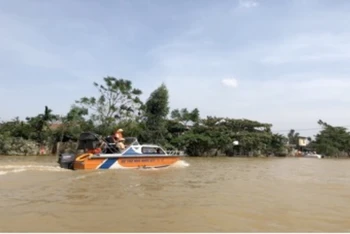 Một trong các xuồng cứu hộ DTQG được sử dụng tại Quảng Bình.