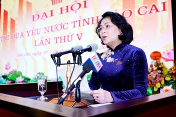 Phó Chủ tịch nước Đặng Thị Ngọc Thịnh phát biểu chỉ đạo Đại hội Thi đua yêu nước tỉnh Lào Cai lần thứ V.