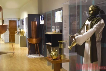 Một số góc trưng bày các phát minh - sáng chế của người Hy Lạp cổ đại được tái hiện một cách trực quan đầy sinh động trong không gian Bảo tàng Công nghệ Hy Lạp cổ đại Kotsanar tại Athens. 