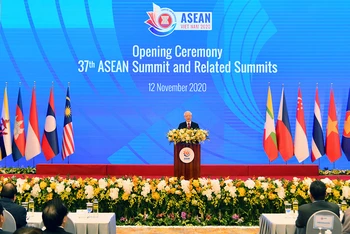 Tổng Bí thư, Chủ tịch nước Nguyễn Phú Trọng phát biểu chào mừng Hội nghị cấp cao ASEAN lần thứ 37. (Ảnh: DUY LINH)