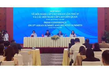 Họp báo quốc tế về Hội nghị cấp cao ASEAN lần thứ 37 và các hội nghị cấp cao liên quan.