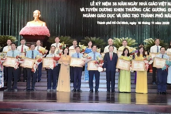 Lễ tuyên dương các điển hình giáo viên tiêu biểu tại TP Hồ Chí Minh.