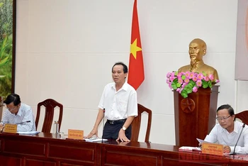 Phó Chủ tịch UBND tỉnh Bình Thuận Nguyễn Đức Hòa chủ trì họp báo.