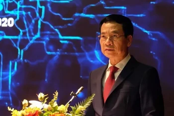 Bộ trưởng Thông tin và Truyền thông Nguyễn Mạnh Hùng phát biểu tại Diễn đàn công nghệ mở Việt Nam 2020.