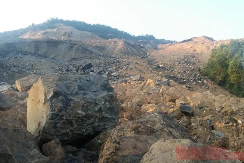 Bãi thải mỏ than Minh Tiến - Phú Cường có nguy cơ sạt lở rất lớn.