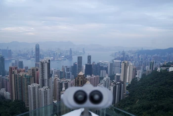 "Bong bóng du lịch" giữa Singapore-Hồng Kông (Trung Quốc) đã phải tạm hoãn do số ca Covid-19 tại Hồng Kông gia tăng (Ảnh: REUTERS)