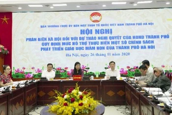 Các đại biểu đóng góp ý kiến Dự thảo Nghị quyết của HĐND TP Hà Nội về quy định mức hỗ trợ thực hiện một số chính sách phát triển giáo dục mầm non.
