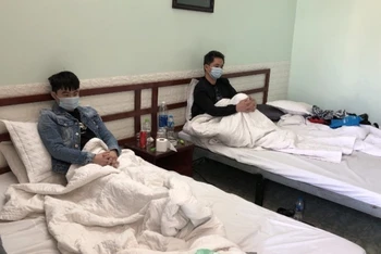 Hai công dân Trung Quốc đang được cách ly y tế tại nhà nghỉ Hòa Bình (Quảng Ninh).