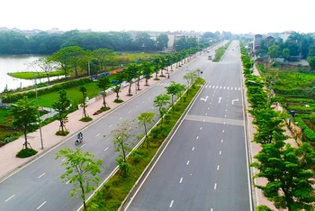 Huyện Gia Lâm đầu tư xây dựng hệ thống hạ tầng giao thông hiện đại theo định hướng phát triển thành quận trong những năm tới. Ảnh: Phong Anh.