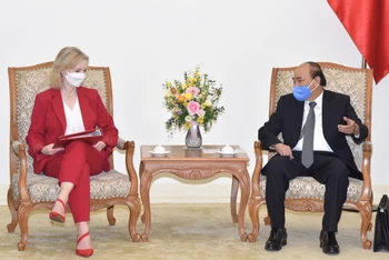 Thủ tướng Nguyễn Xuân Phúc tiếp Bộ trưởng Thương mại Quốc tế Vương quốc Anh Elizabeth Truss.