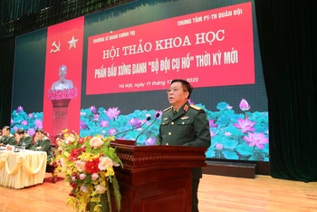 Thượng tướng Nguyễn Trọng Nghĩa, Phó Chủ nhiệm Tổng cục Chính trị Quân đội nhân dân Việt Nam phát biểu ý kiến tại hội thảo.