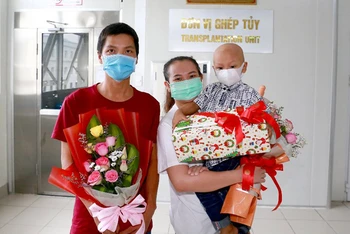 Bệnh nhiân Phan Đình Kh. (30 tháng tuổi) đã được xuất viện vào ngày 14-12 sau khi được Bệnh viện T.Ư Huế ghép tủy thành công. (Ảnh: BV T.Ư Huế cung cấp)