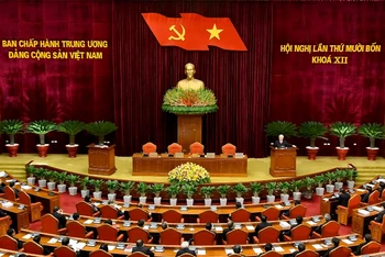 Quang cảnh bế mạc Hội nghị lần thứ 14 Ban Chấp hành Trung ương Đảng khóa XII. 