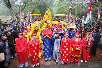 Lễ hội Đền Sóc (huyện Sóc Sơn, Hà Nội) được tổ chức vào đầu tháng Giêng hằng năm.