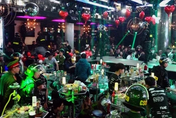 Lực lượng chức năng đột kích một quán bar tại Đà Lạt