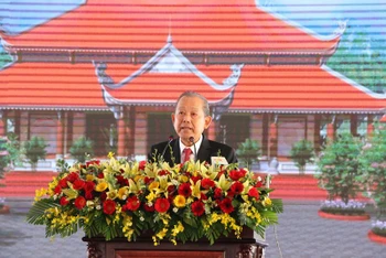 Phó Thủ tướng thường trực Trương Hòa Bình phát biễu tại buổi lễ khánh thành Đền thờ liệt sĩ, Khu di tích lịch sử quốc gia khu vực đồn Long Khốt