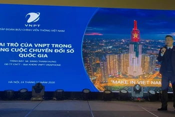 Ông Nguyễn Thanh Hưng, Giám đốc Trung tâm Công nghệ thông tin, Ban Khách hàng doanh nghiệp, VNPT giới thiệu về vai trò của VNPT trong công cuộc Chuyển đổi số quốc gia.