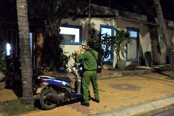 Quán bar trên đường Nguyễn Đình Chiểu, phường Hàm Tiến, TP Phan Thiết, nơi xảy ra vụ án mạng làm một người chết.