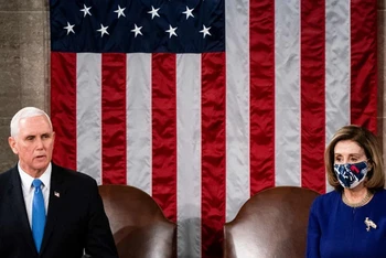 Ông Pence và bà Pelosi trong một phiên họp của Quốc hội Mỹ. (Ảnh: Getty Images)