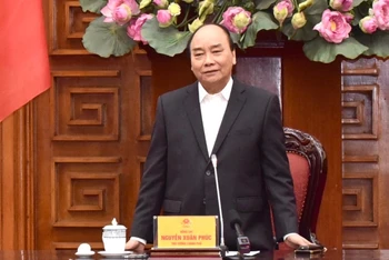 Thủ tướng Nguyễn Xuân Phúc phát biểu ý kiến tại buổi làm việc.