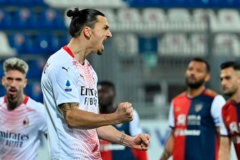 Ibrahimovic đang đứng thứ 2 trong danh sách Vua phá lưới Serie A với 12 bàn. (Ảnh: Getty Images)