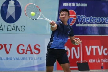 Giải đấu quy tụ các tay vợt hàng đầu của làng banh nỉ nước nhà, bao gồm tay vợt số 1 Việt Nam Lý Hoàng Nam. (Ảnh: VTF)