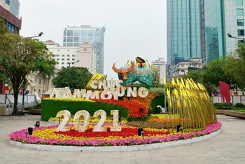 Không tổ chức Lễ khai mạc Đường hoa Nguyễn Huệ vào tối 9-2.