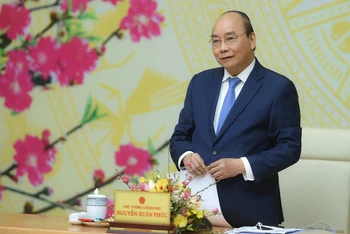 Thủ tướng Nguyễn Xuân Phúc dự và phát biểu ý kiến tại cuộc họp.