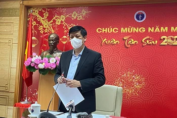 Bộ trưởng Y tế Nguyễn Thanh Long phát biểu tại cuộc họp.