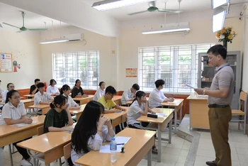 Tại kỳ thi vào lớp 10 của Hà Nội năm học 2019-2020 (Ảnh: THUỶ NGUYÊN)