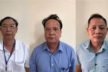 Các bị can Bình, Trang, Thanh (từ trái qua) vừa bị khởi tố và bắt tạm giam.