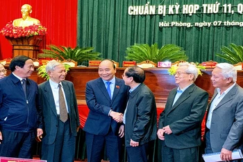 Thủ tướng Nguyễn Xuân Phúc gặp gỡ, tiếp xúc với các cử tri TP Hải Phòng.