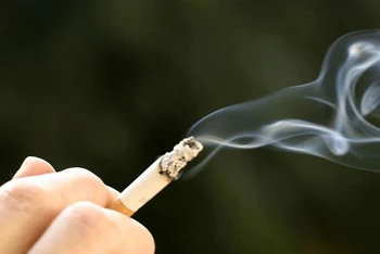 Mối hiểm họa từ hút thuốc lá liên tục 40 năm