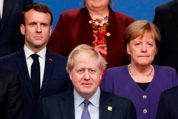 Tổng thống Pháp Emmanuel Macron, Thủ tướng Anh Boris Johnson và Thủ tướng Đức Angela Merkel (từ trái sang) tham dự hội nghị thượng đỉnh của NATO, tháng 12-2019. (Ảnh: Getty Images)