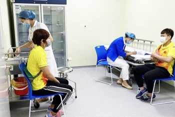 Các VĐV Việt Nam đầu tiên được tiêm vaccine phòng Covid-19.