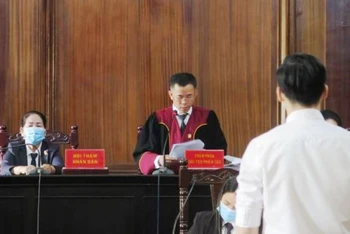 Phiên tòa xét xử bị cáo Dương Tấn Hậu.