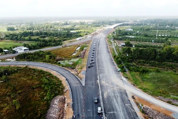 Dự án cao tốc Trung Lương - Mỹ Thuận buộc phải gia hạn tiến độ vì nhiều lý do.